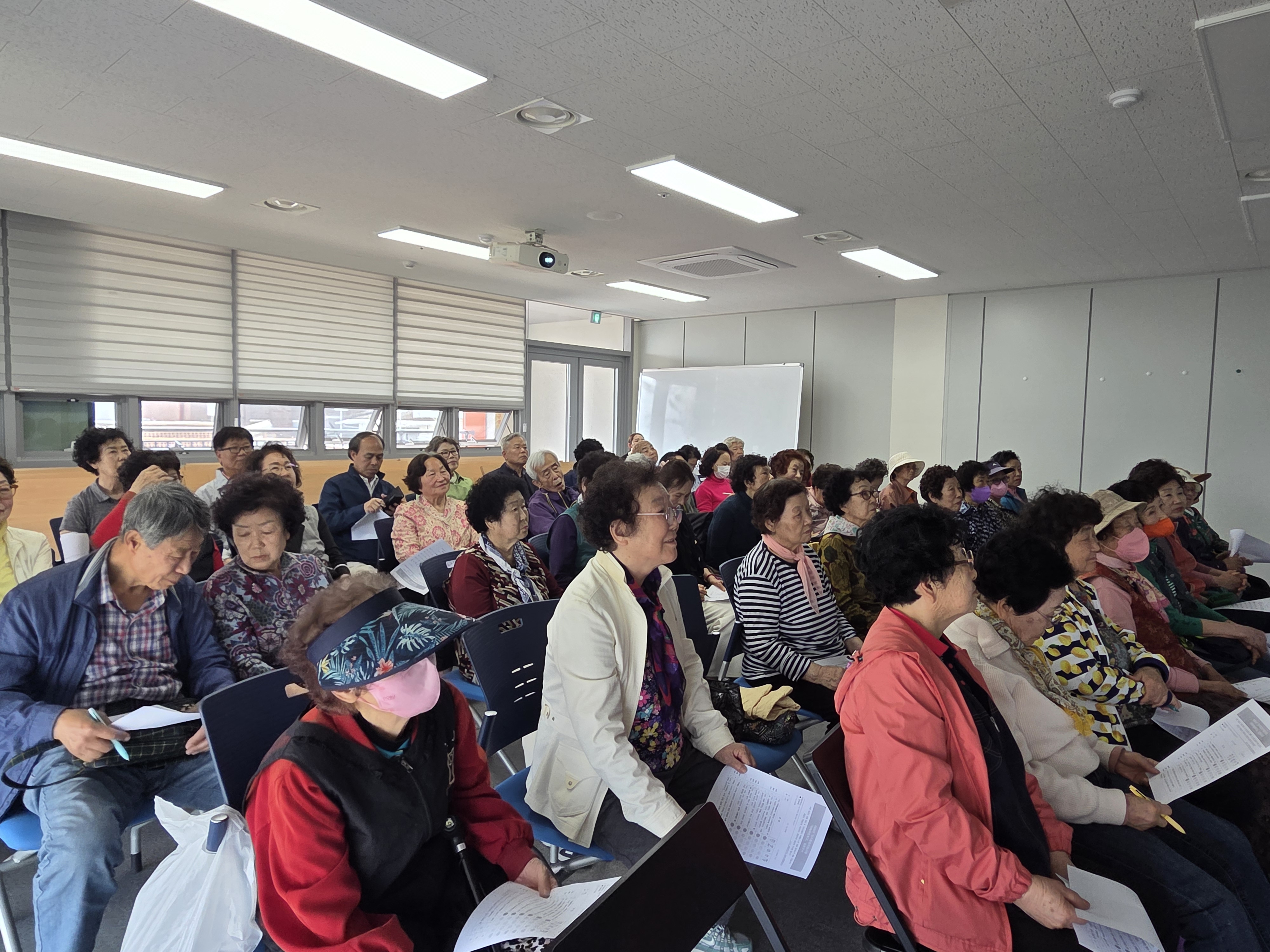 [사업안내] 시립마산요양병원 연계 치매예방특강#2