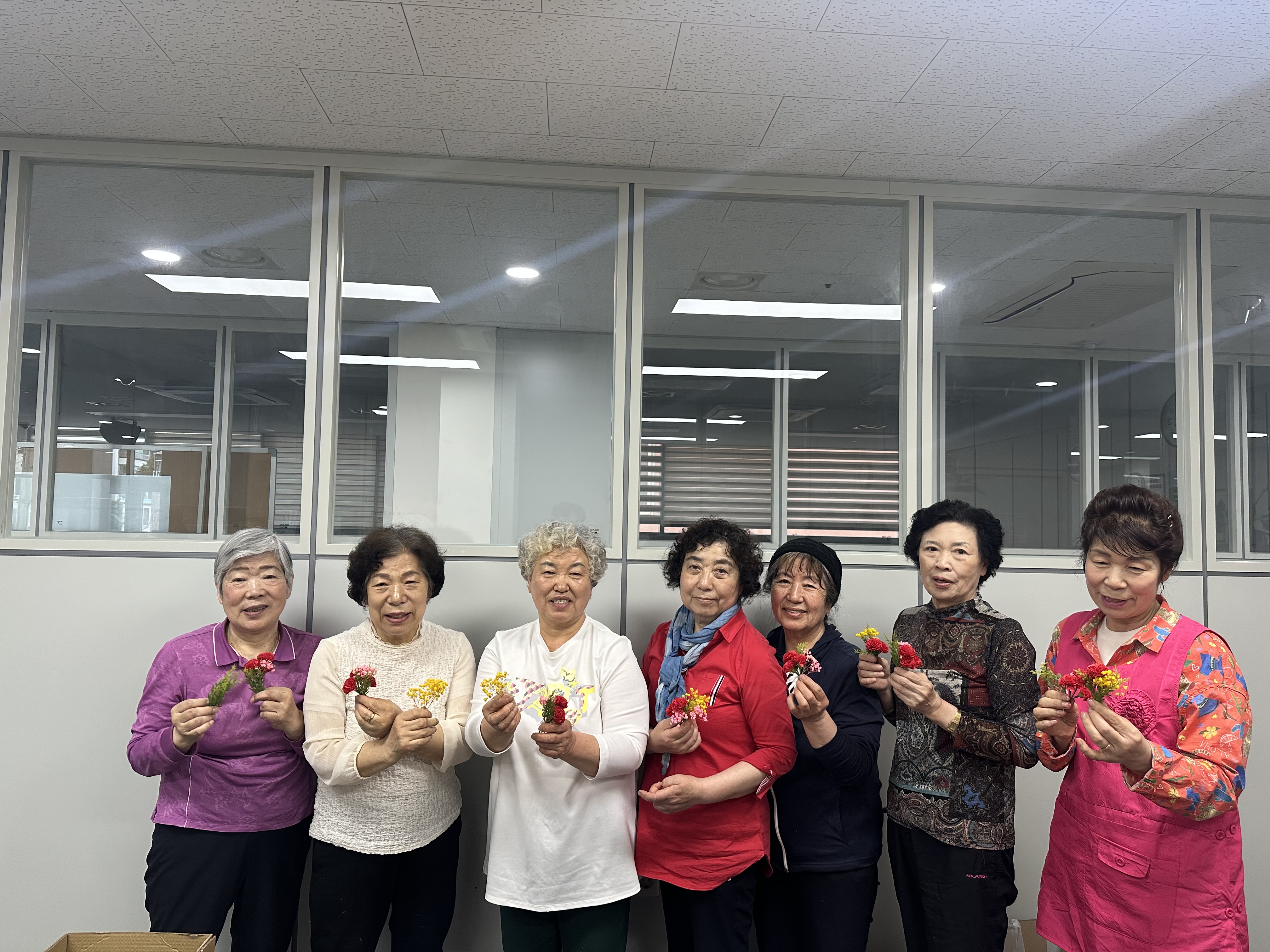 [지역복지] 감성원예단 어버이날 지원 카네이션 제작 지원#1