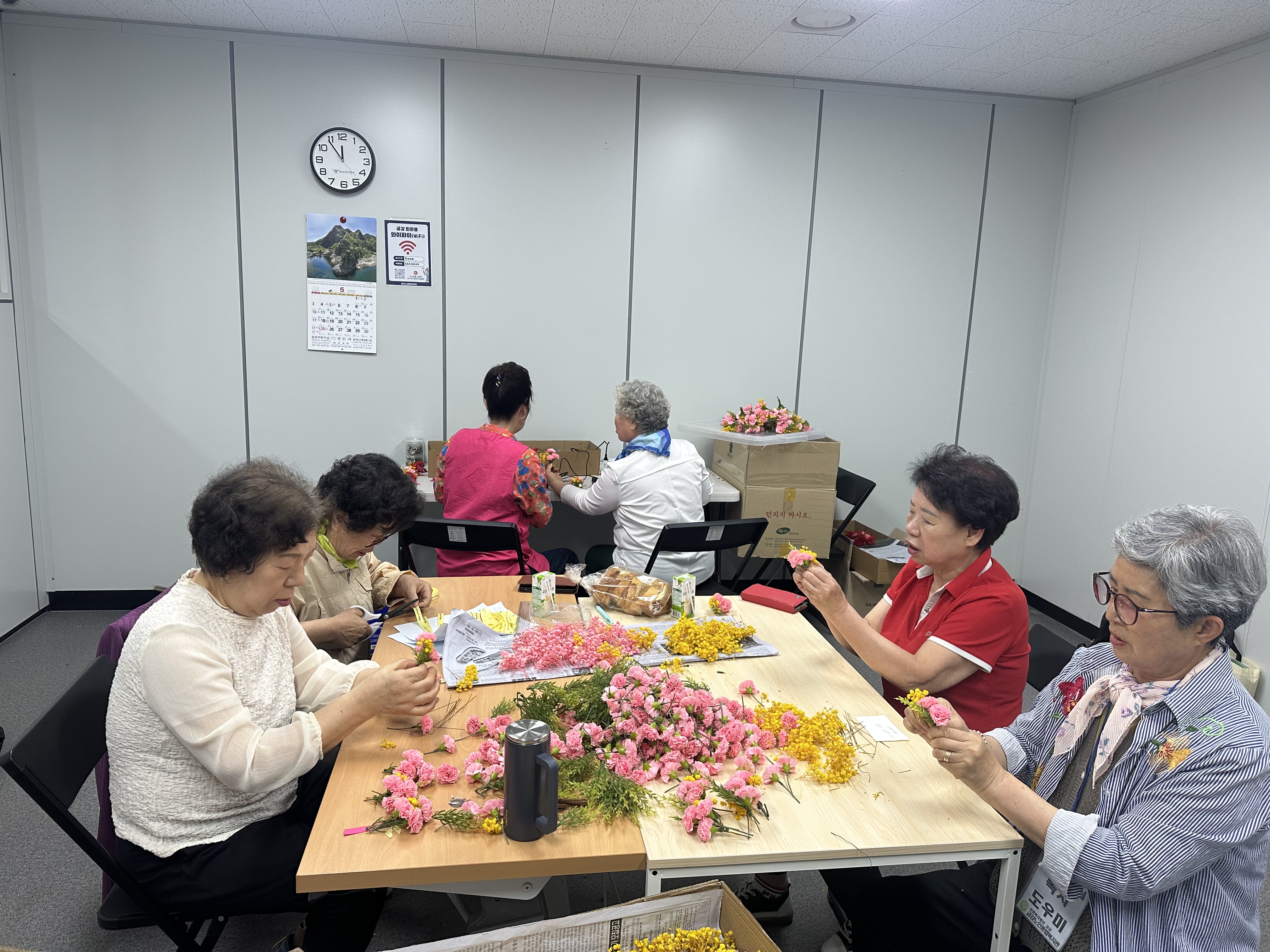[지역복지] 감성원예단 어버이날 지원 카네이션 제작 지원#3